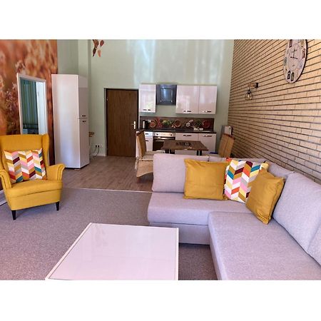 Ferienwohnung Holtz 7 Mesekenhagen エクステリア 写真